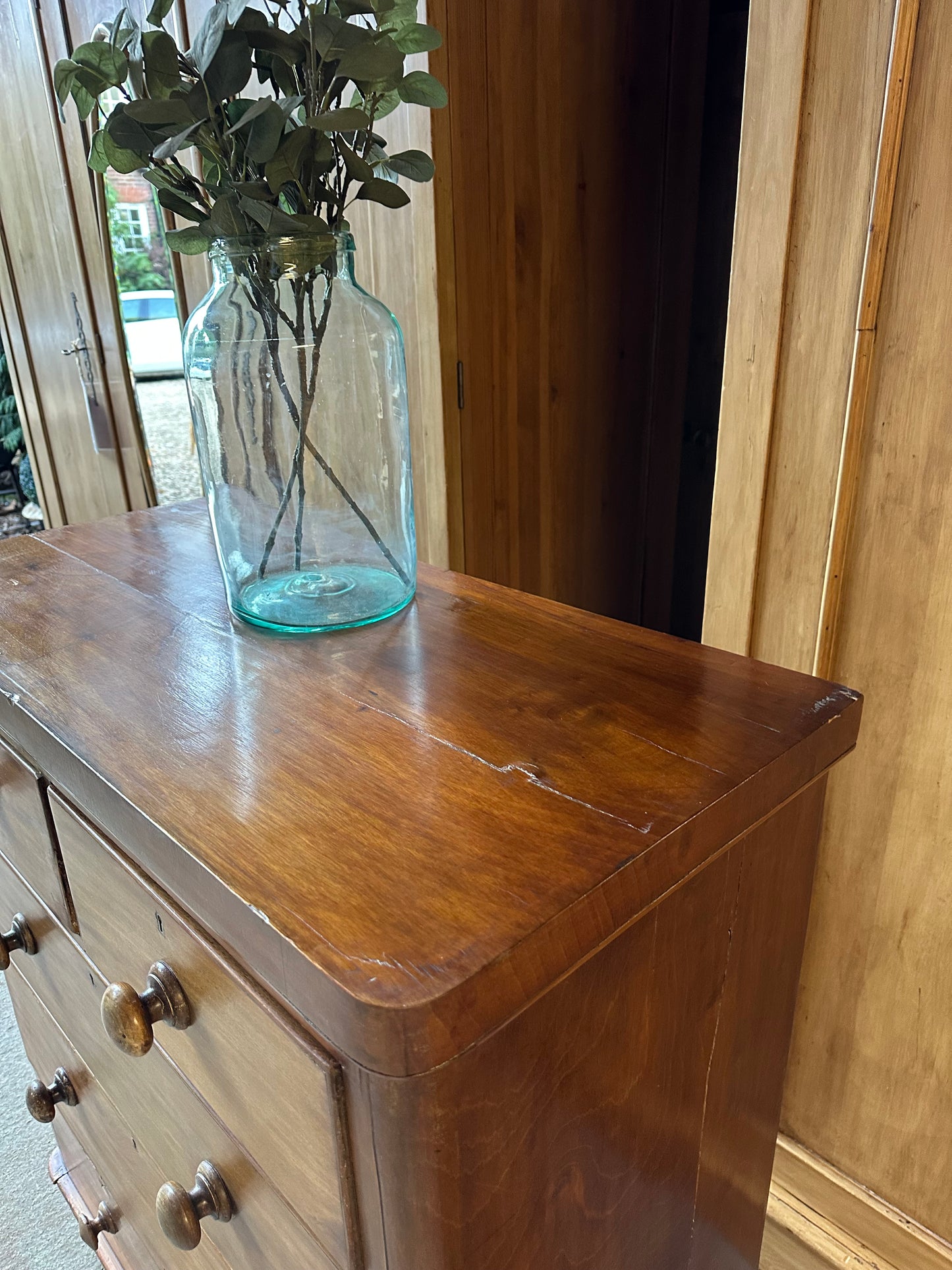 Vintage chest of drawers
