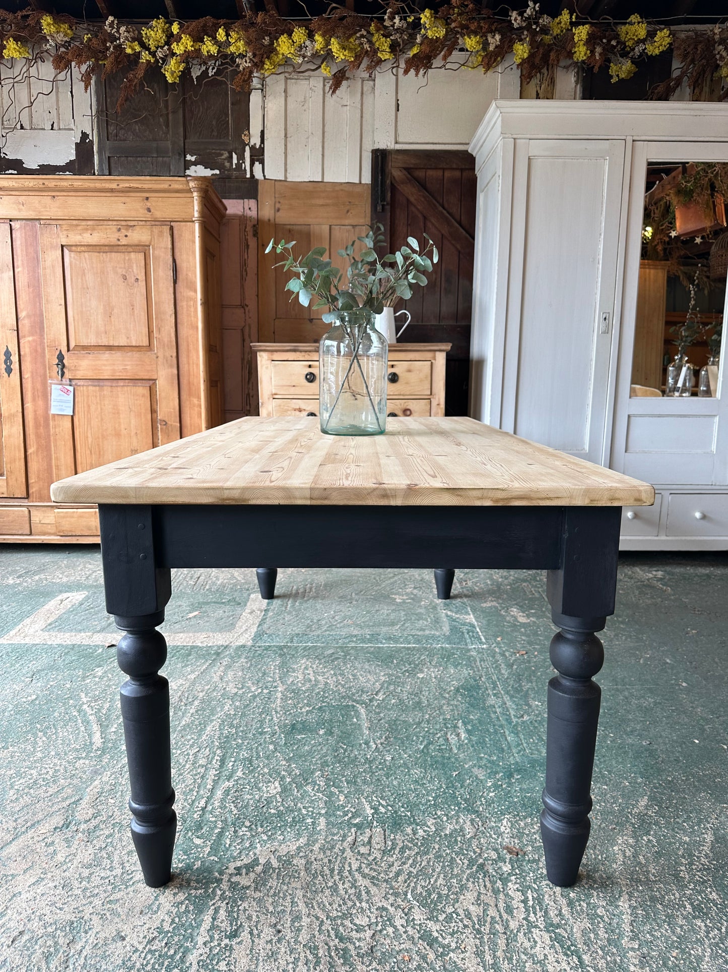 Rustic farmhouse table 8 seater