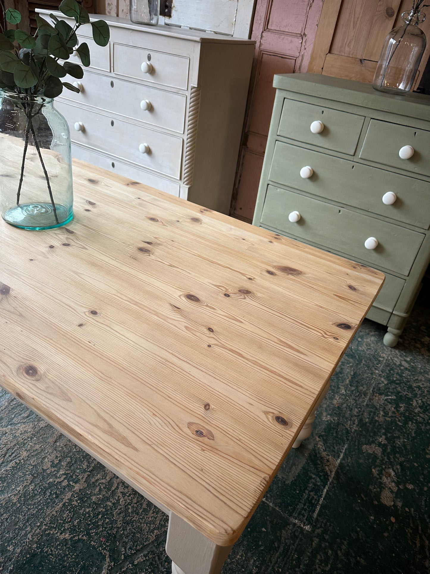 Farmhouse table 8 seater