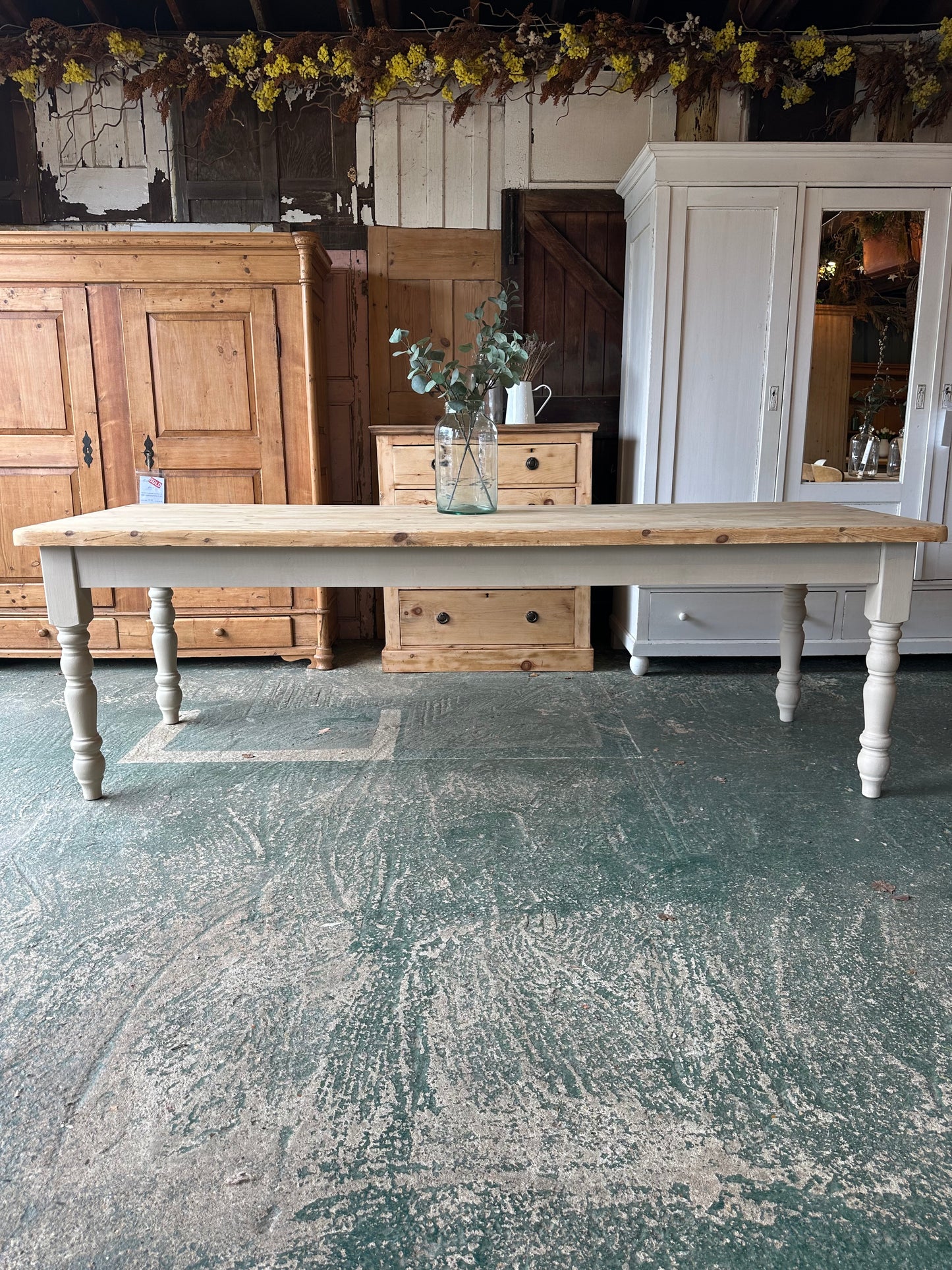 Rustic farmhouse table 10 seater
