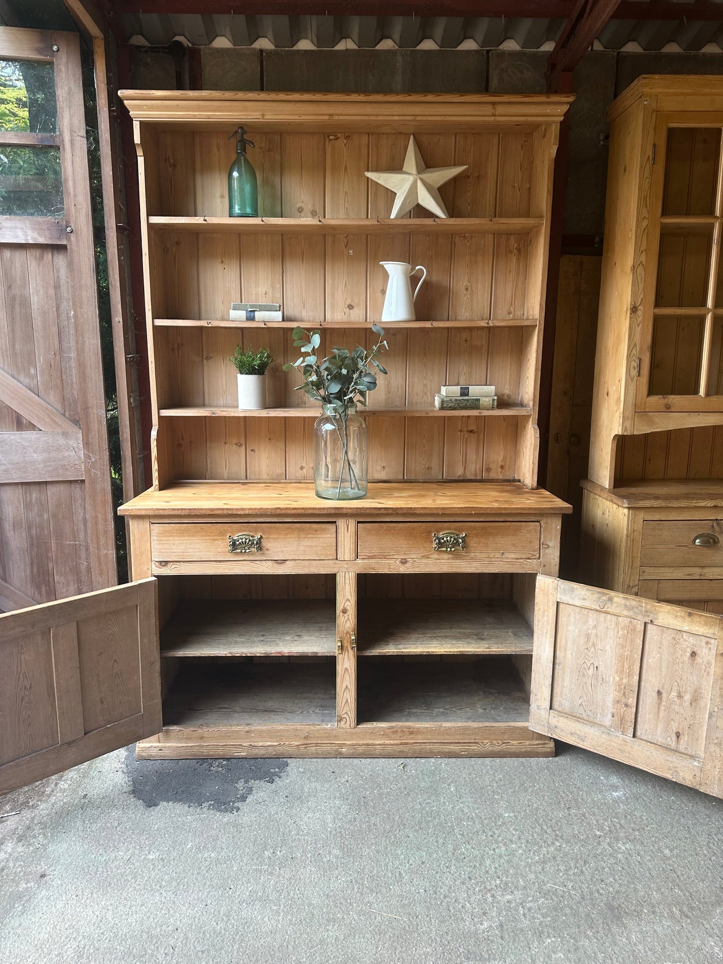 Vintage dresser
