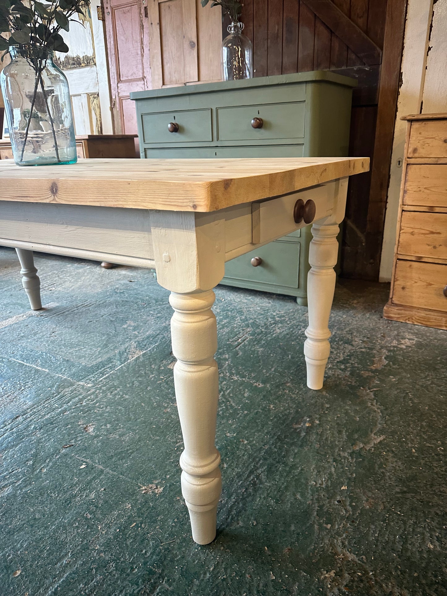 Rustic farmhouse table 8 seater