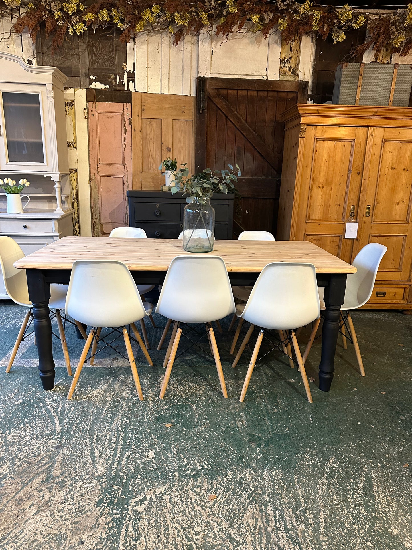 Farmhouse table 8 seater
