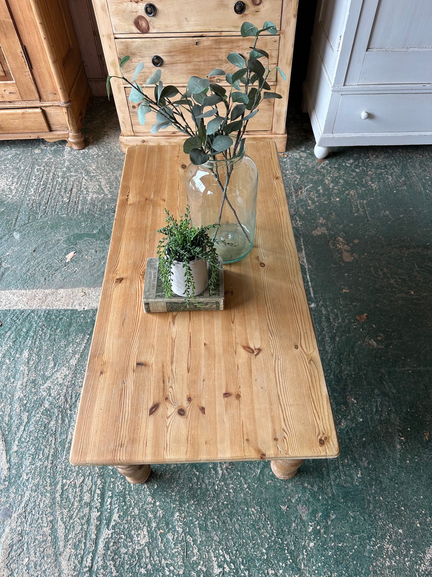 Rustic Farmhouse coffee table