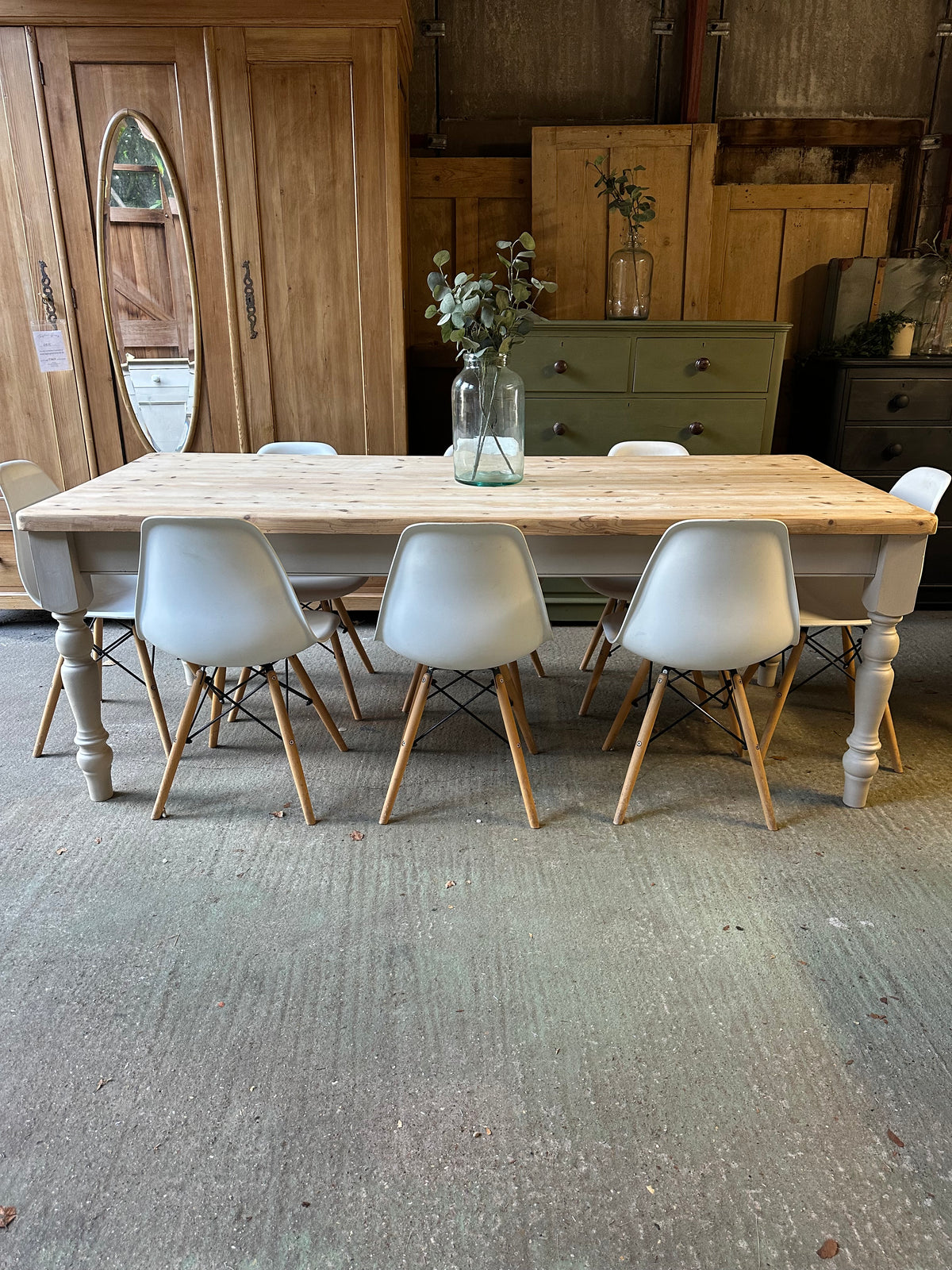 Farmhouse table large 8 seater