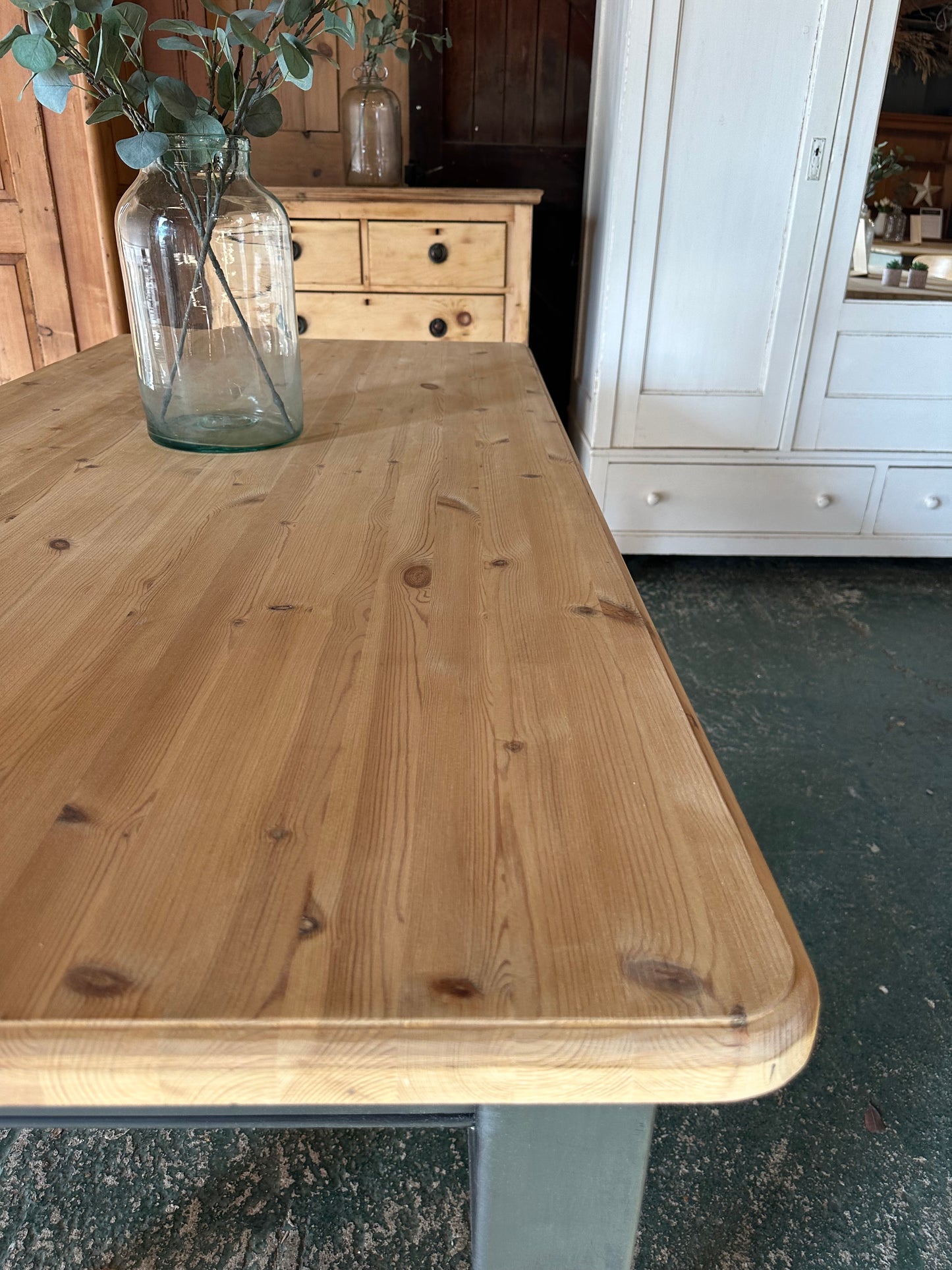 Rustic farmhouse table 8 seater