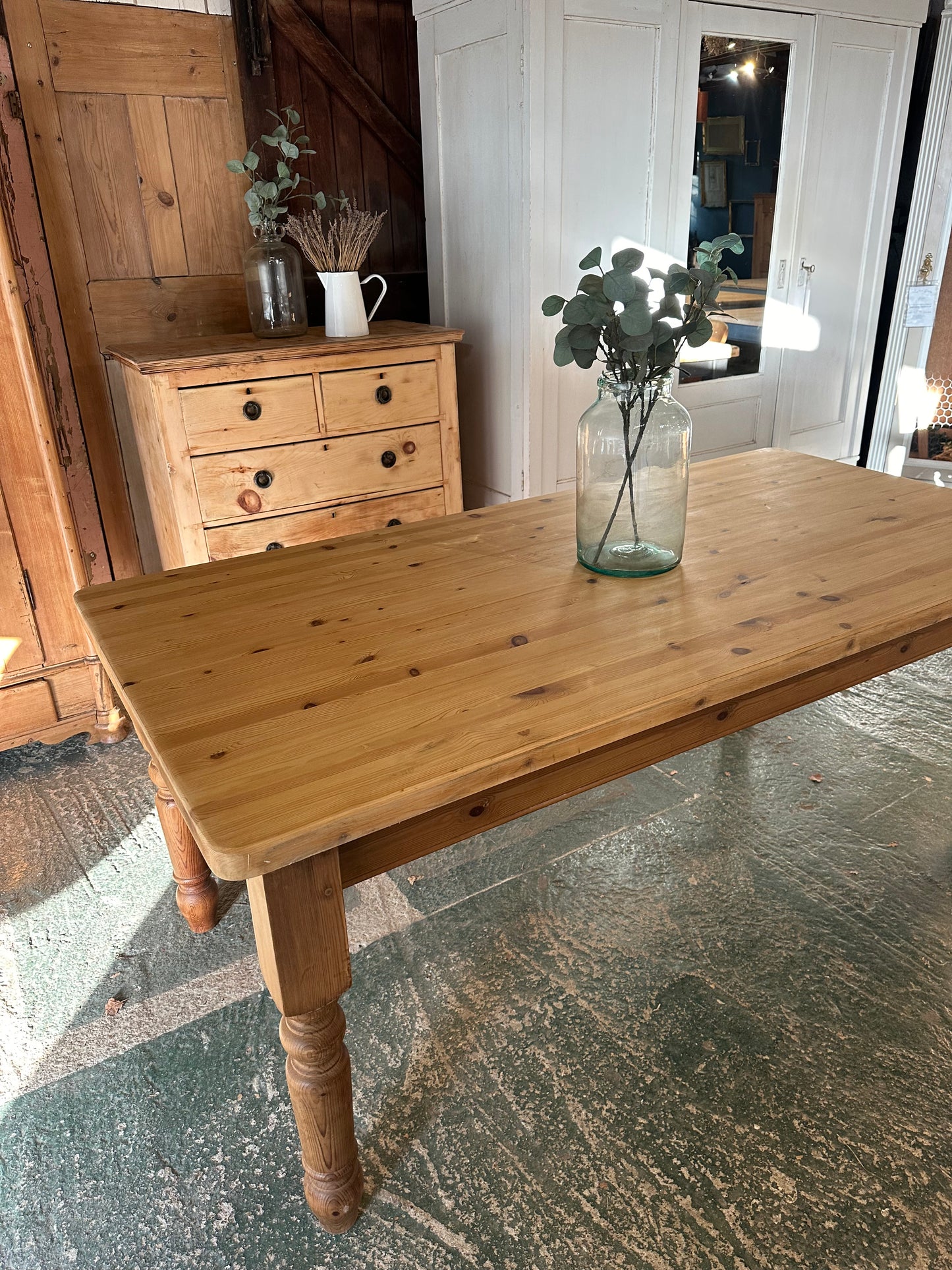 Rustic farmhouse table 8 seater