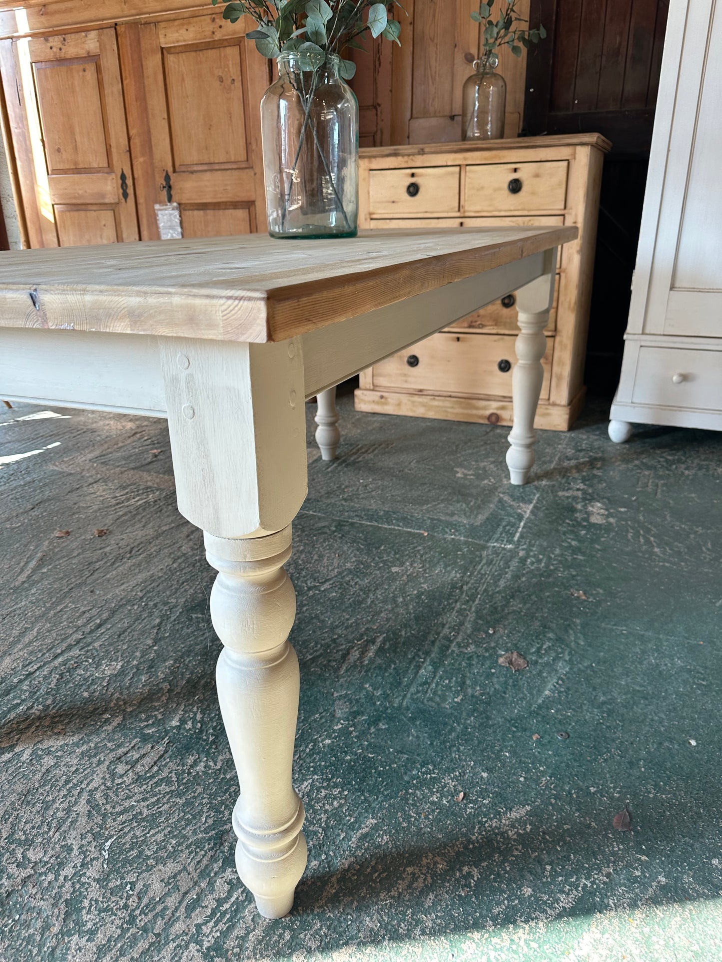 Rustic farmhouse table 8 seater