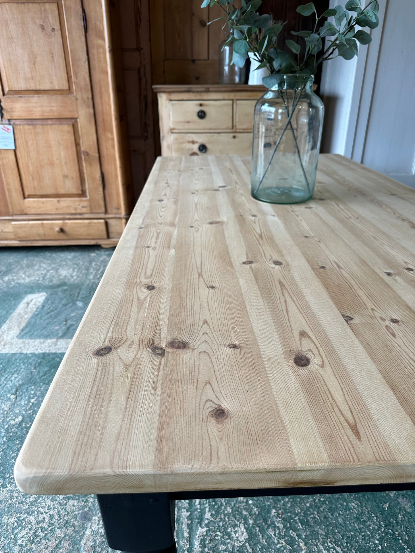 Rustic farmhouse table 8 seater