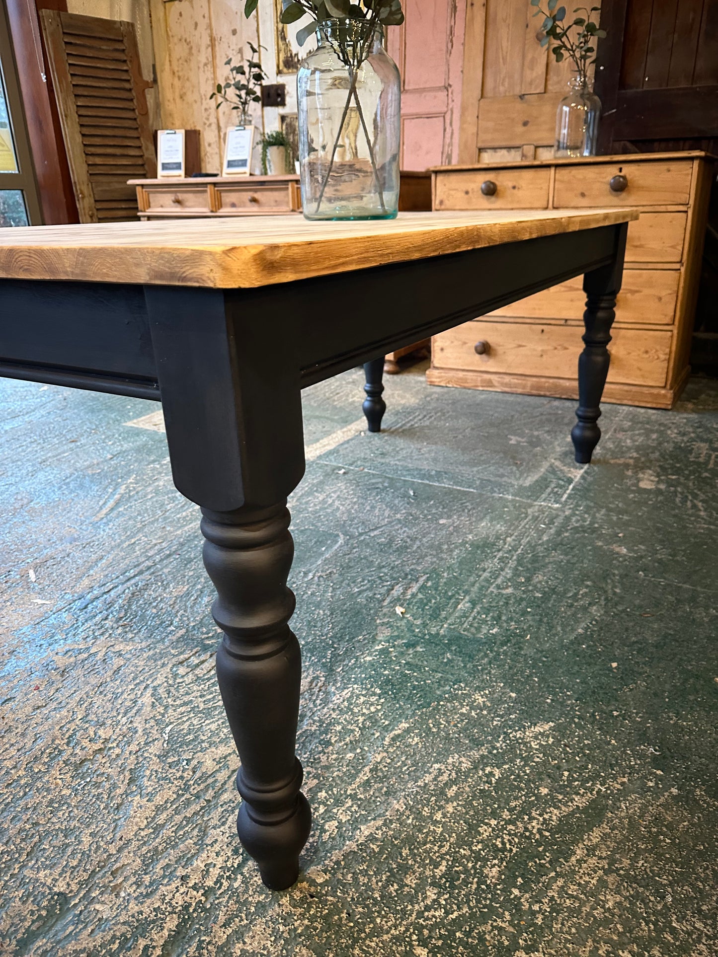 Rustic farmhouse table 8 seater