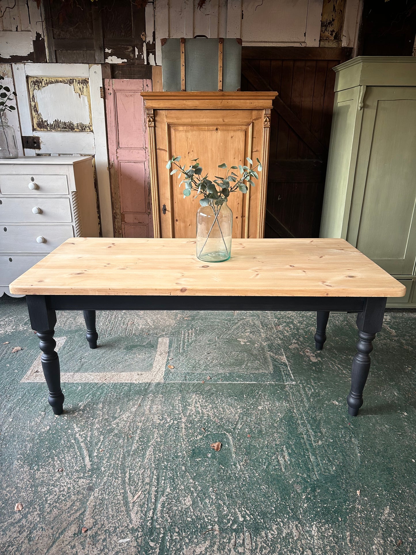 Farmhouse table 8 seater