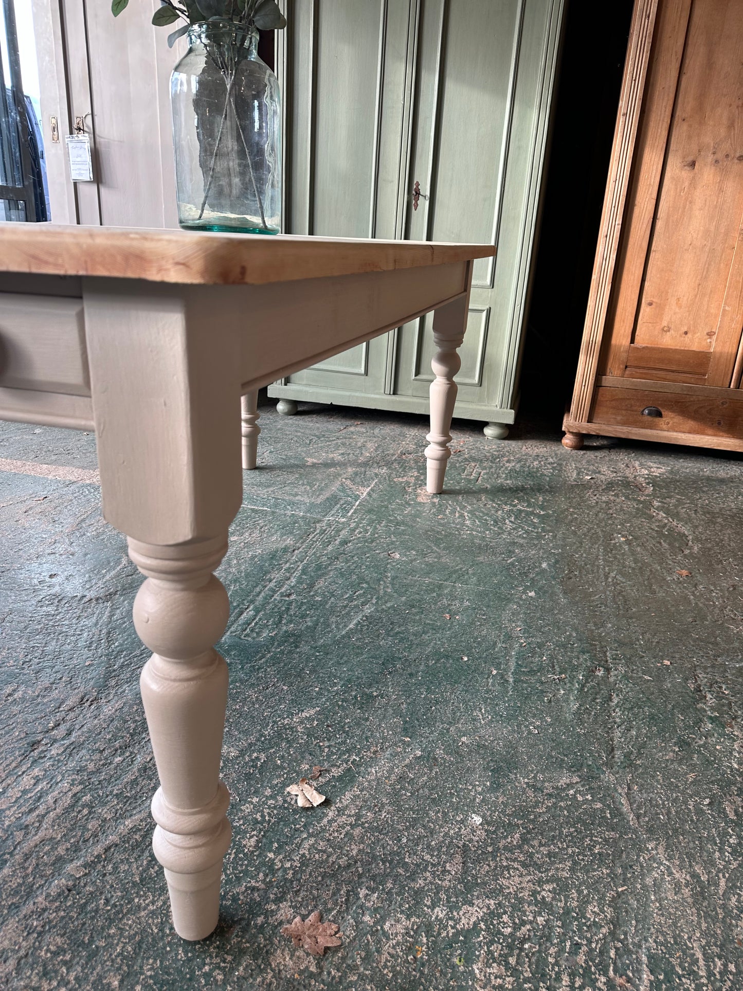 Rustic farmhouse table 8 seater