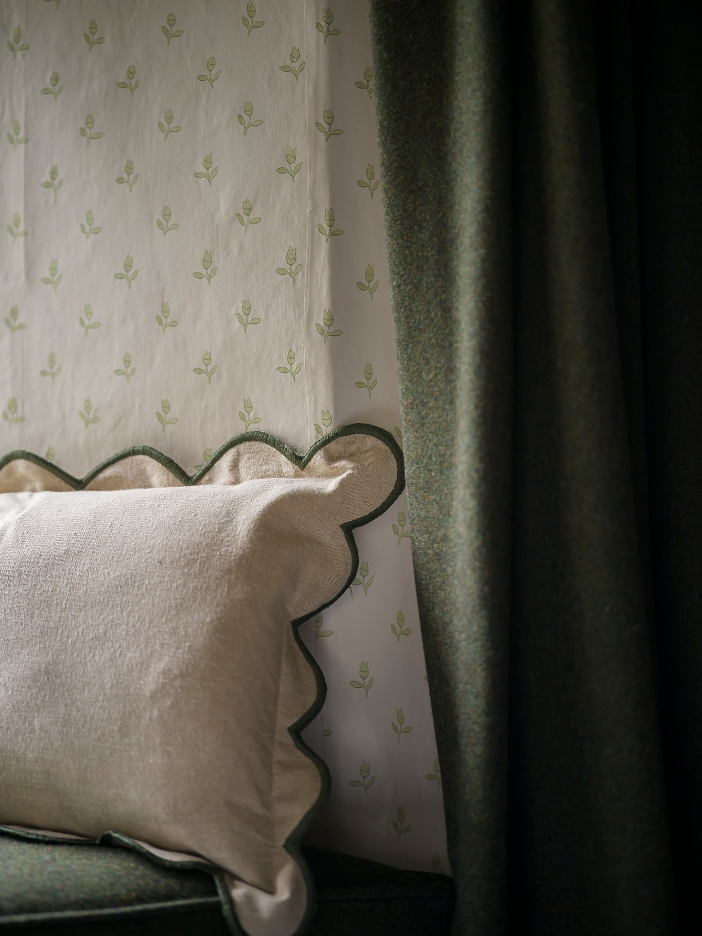 Scallop Cushion - Moss