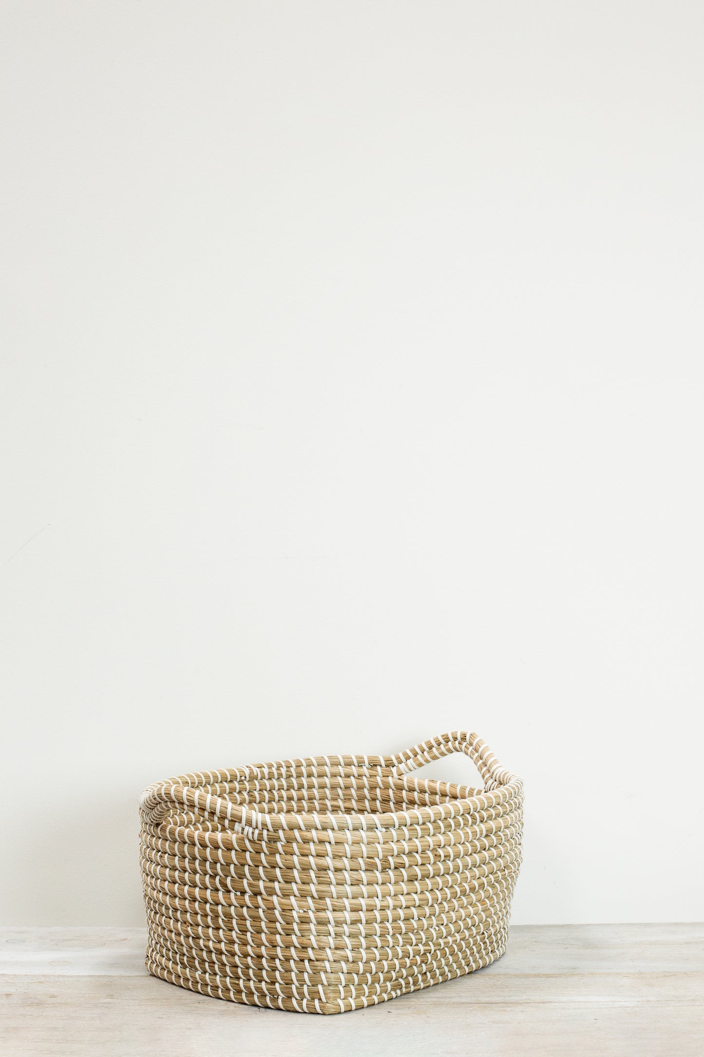 Ren Seagrass Basket White Small