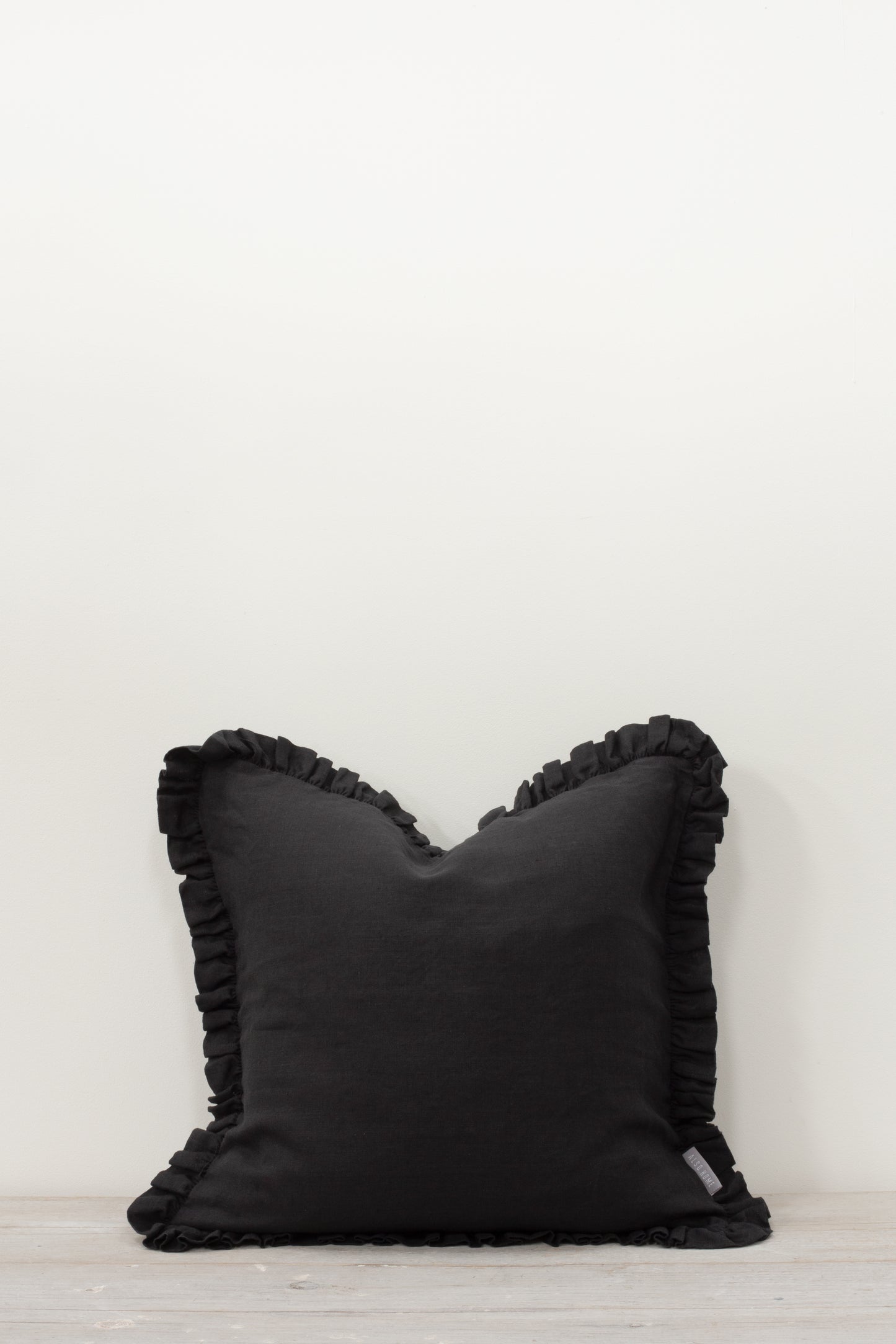 Oli Ruffle Cushion Black