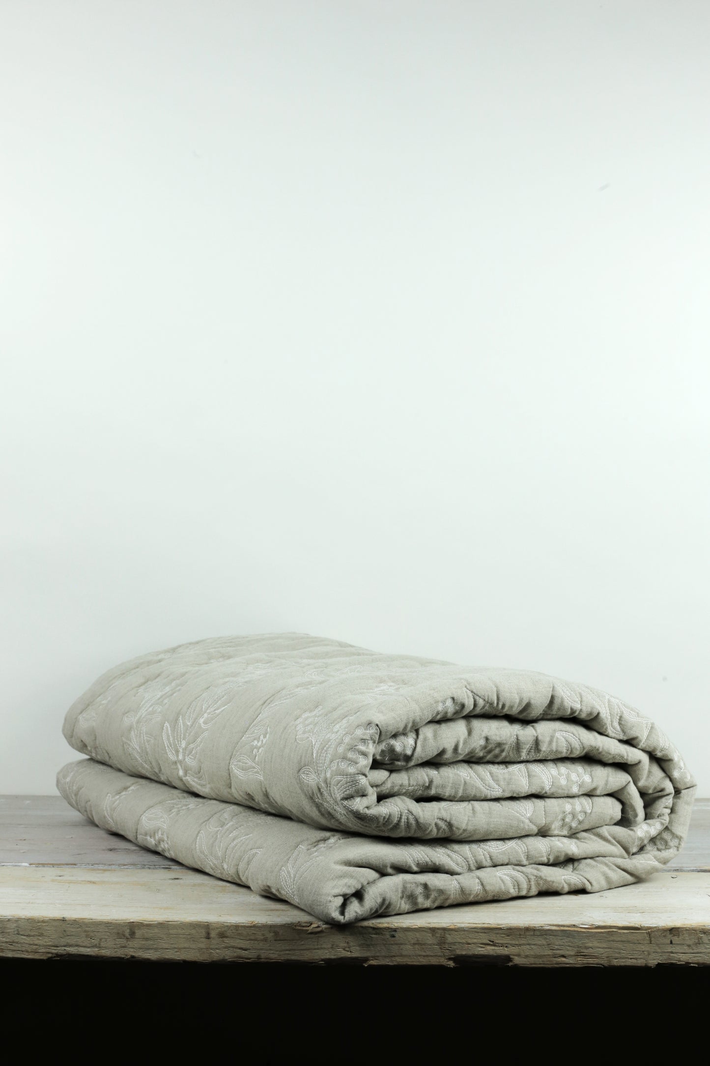 Botanique Natural Leaf Bedspread