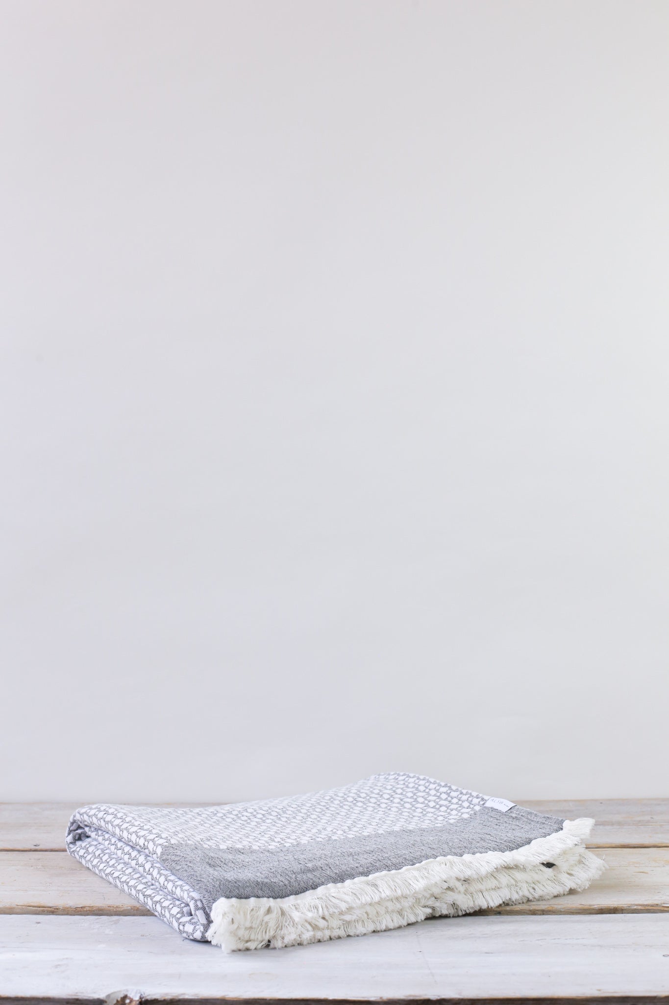 Fyn Geometric Grey Throw