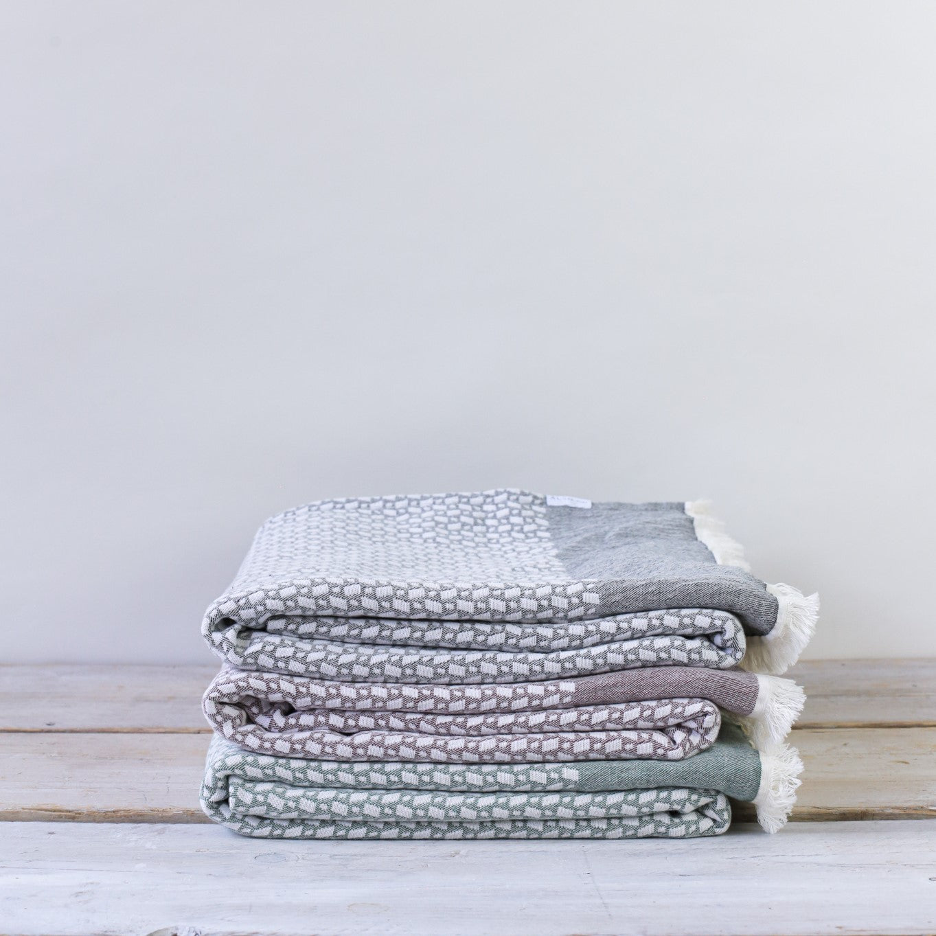 Fyn Geometric Sea Green Throw