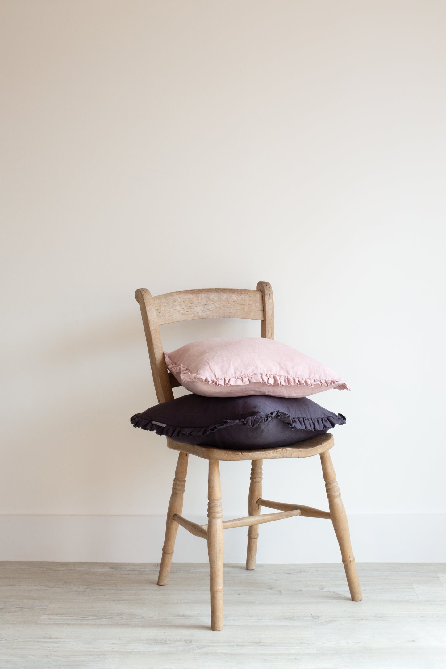 Oli Ruffle Cushion Blush
