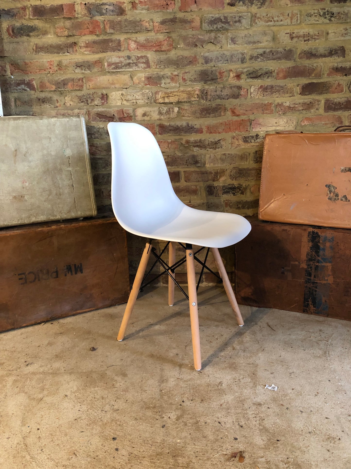 White dining chair