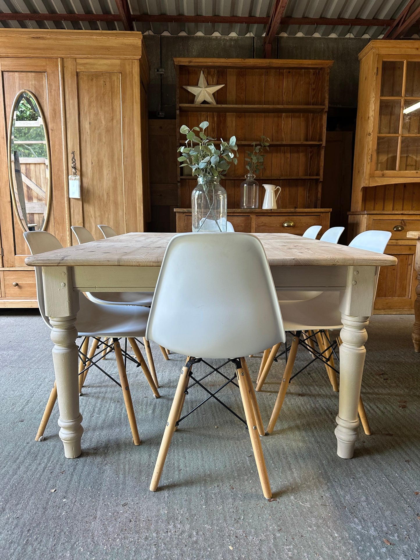 Farmhouse table 8 seater