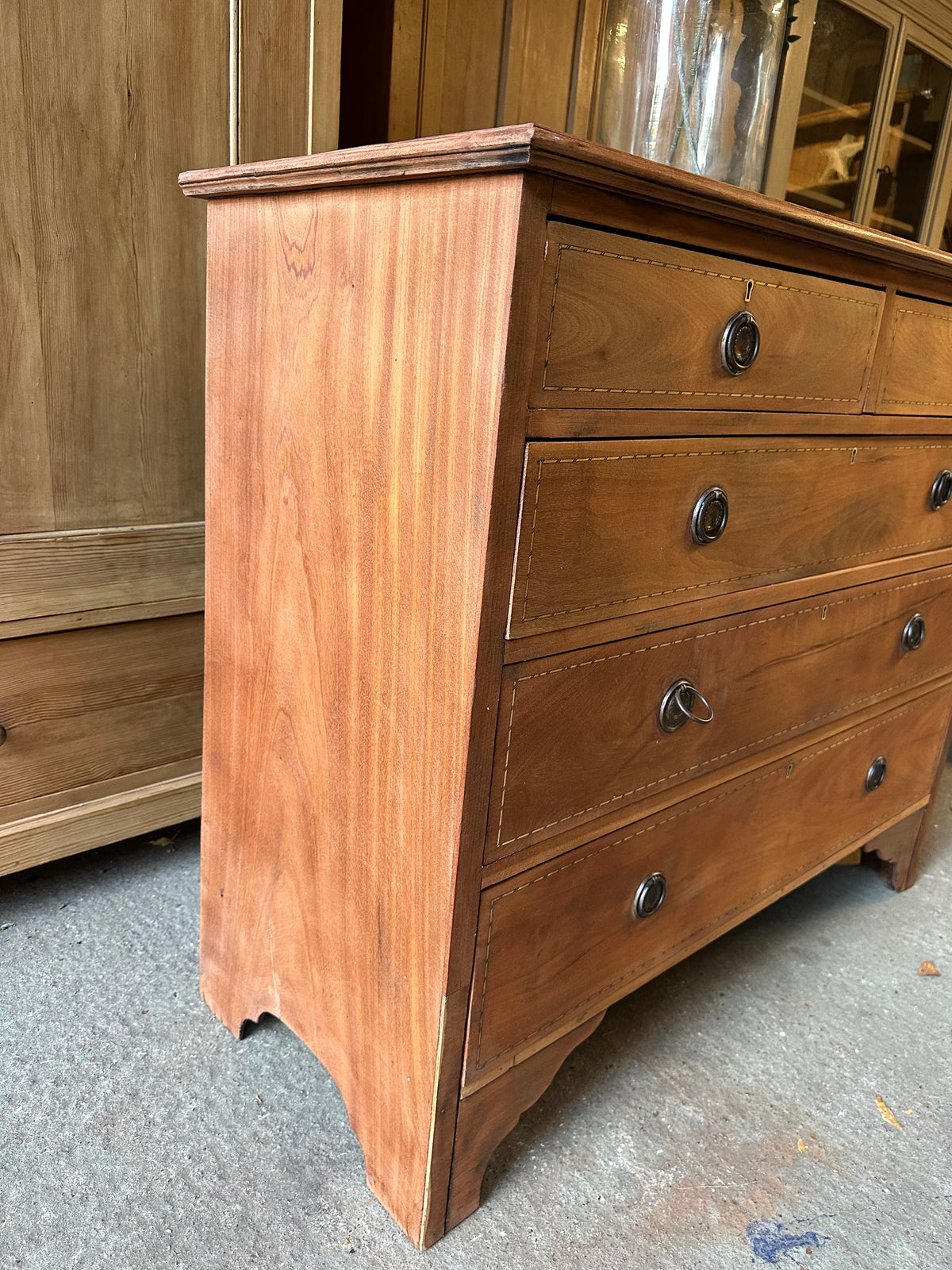 Vintage chest of drawers