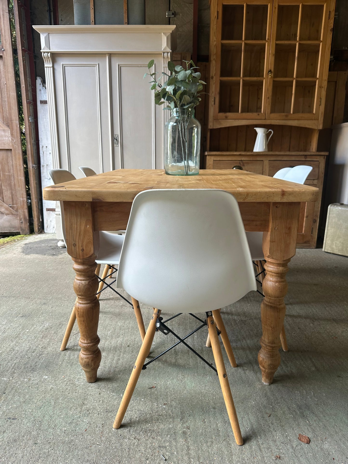 Farmhouse table 6 seater