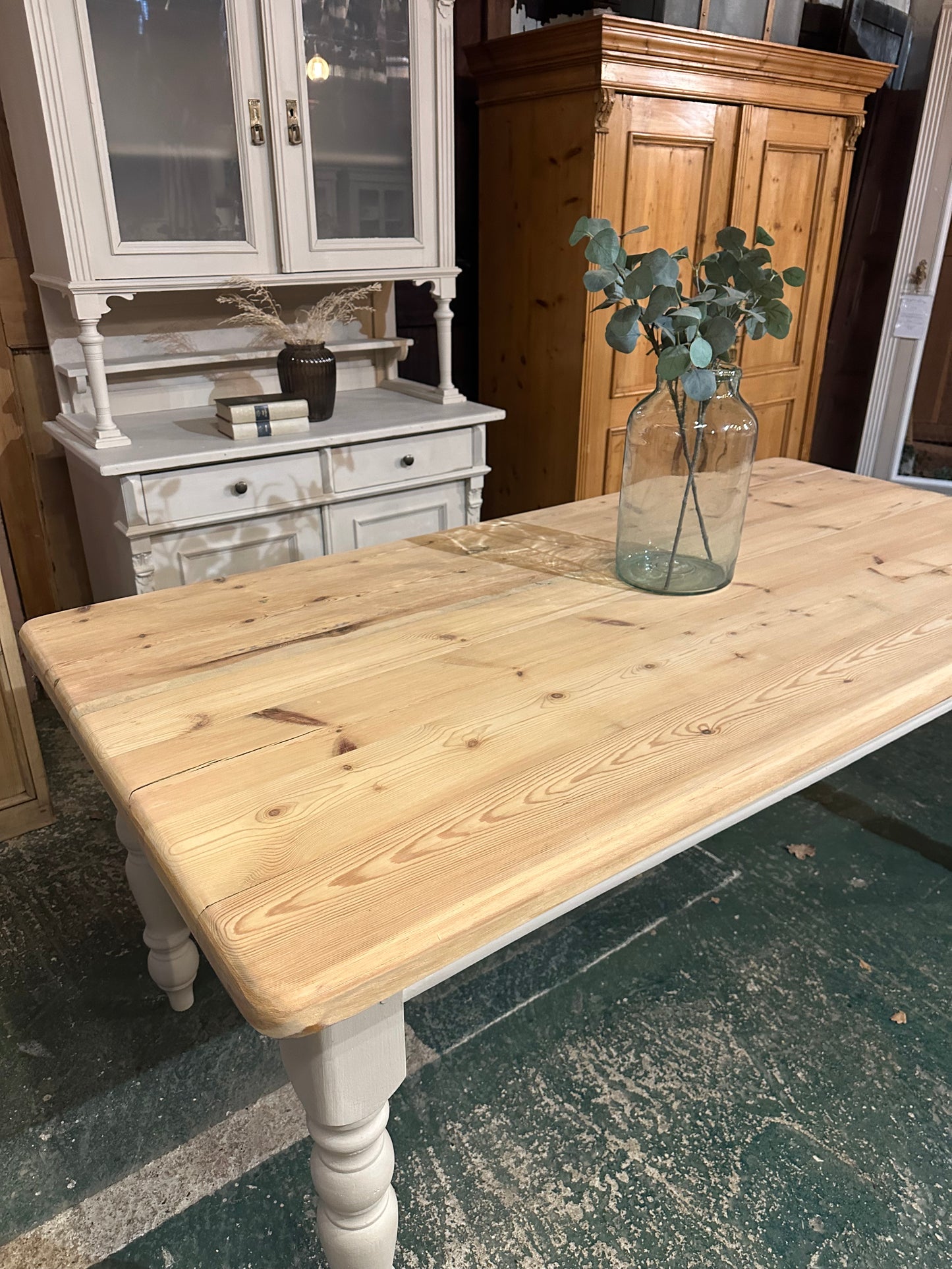 Farmhouse table 8 seater