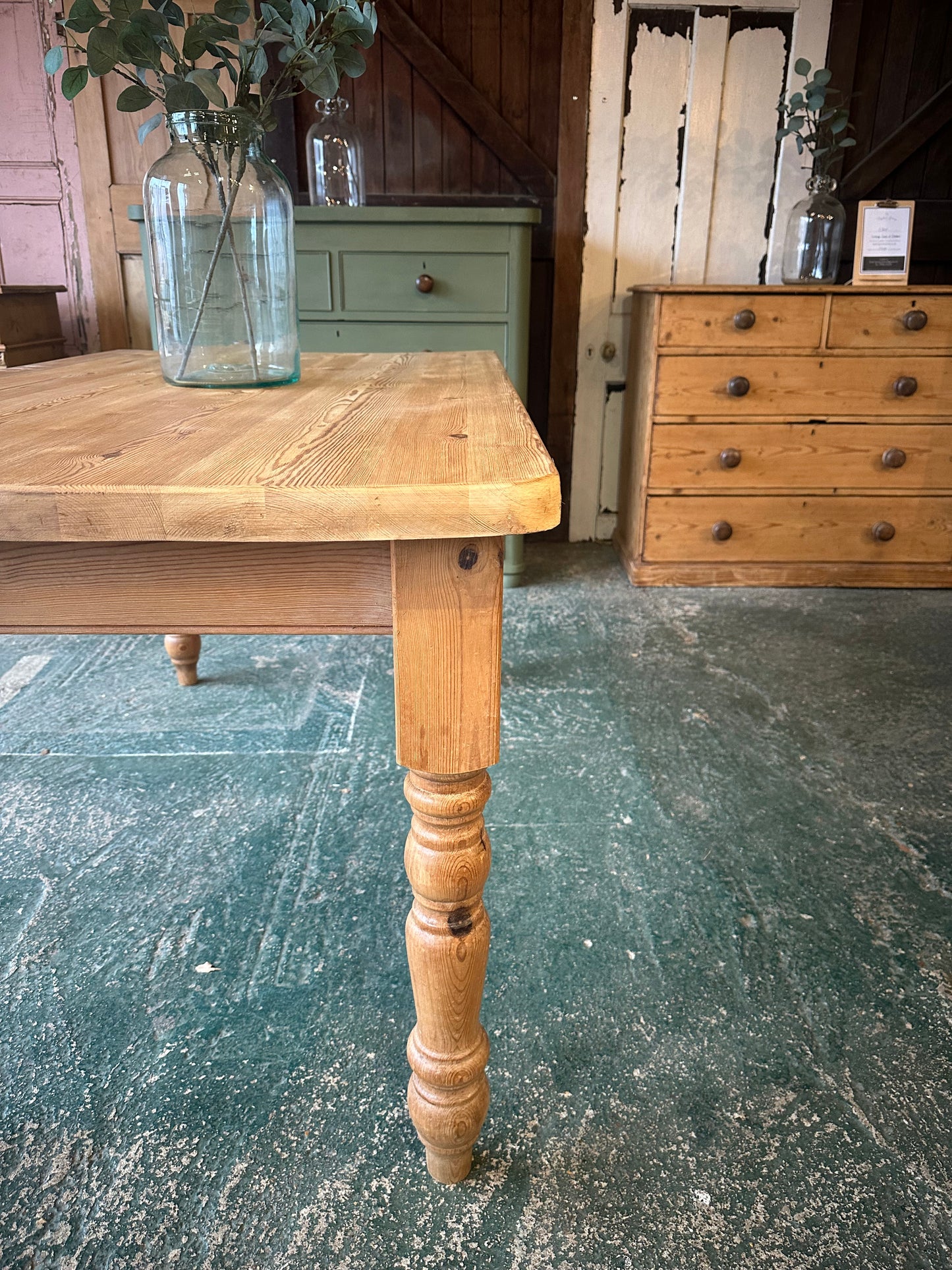 Rustic farmhouse table 6 seater