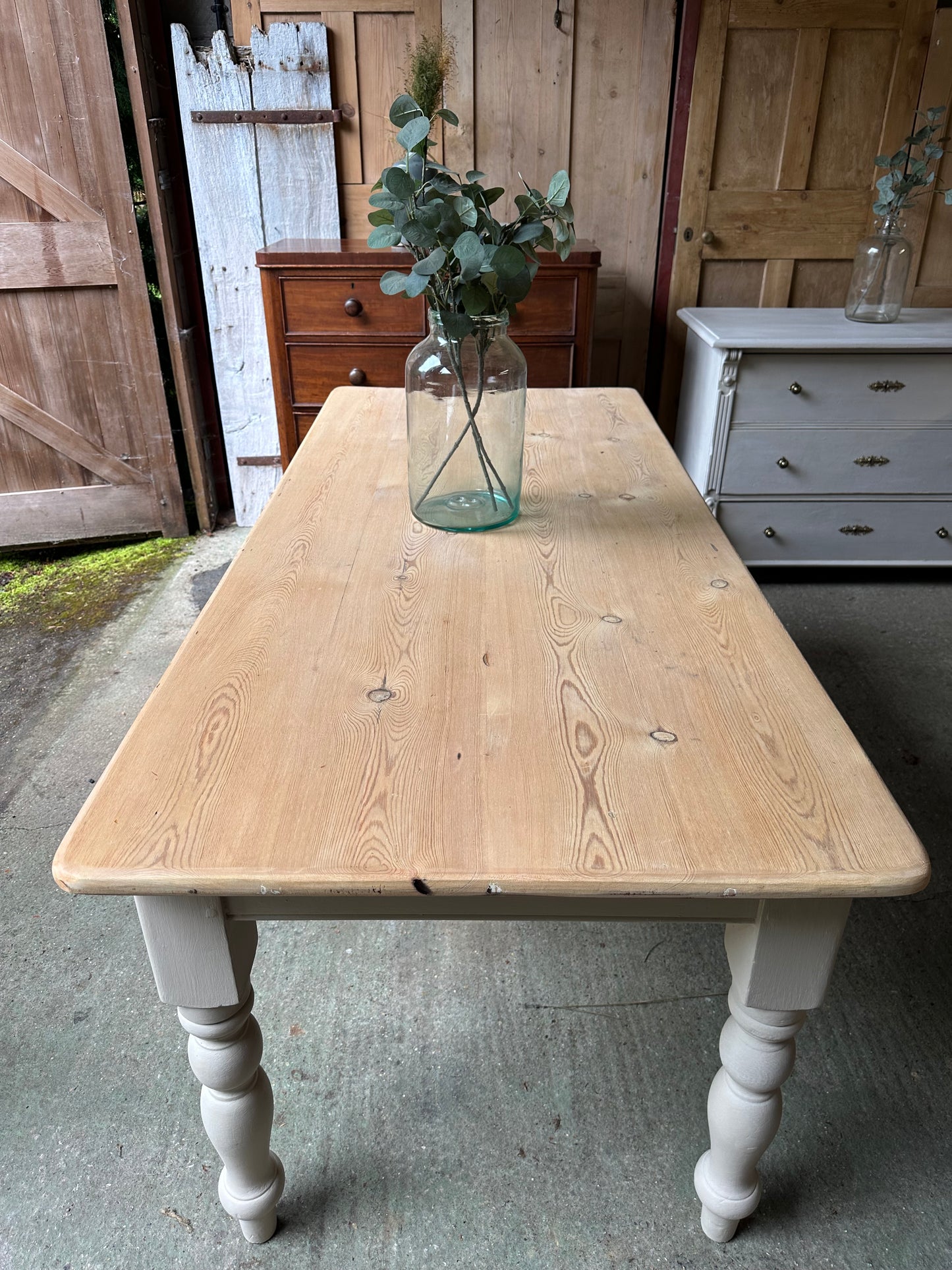 Farmhouse table 8 seater