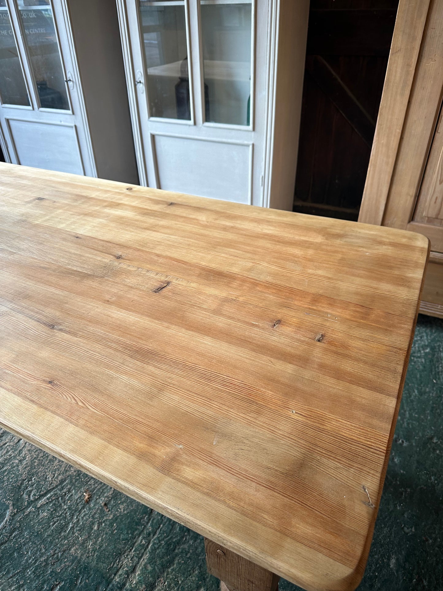 Rustic farmhouse table 10 seater