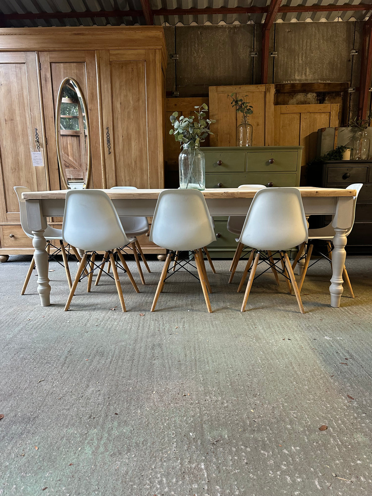 Farmhouse table large 8 seater