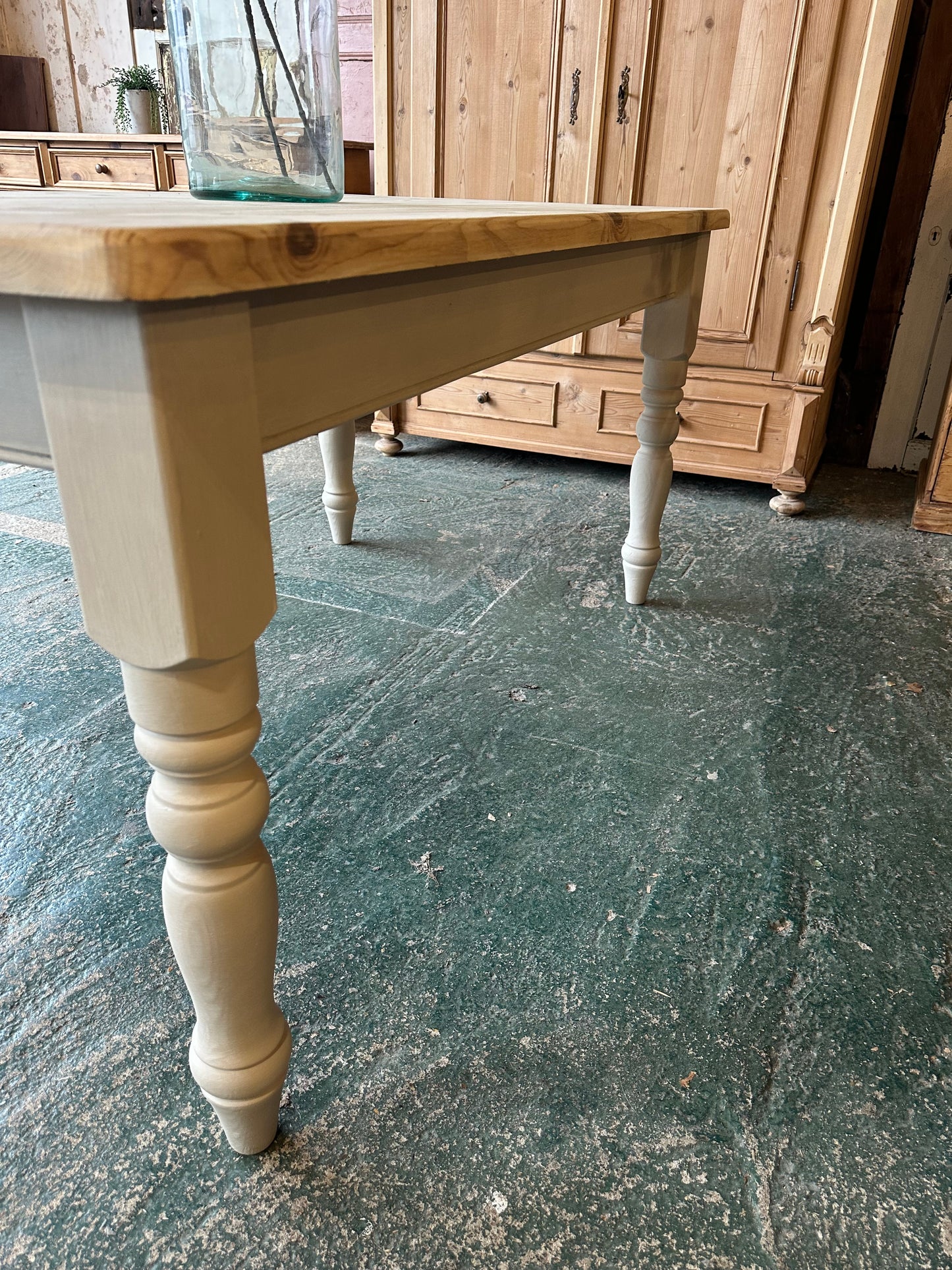 Rustic farmhouse table 6 seater