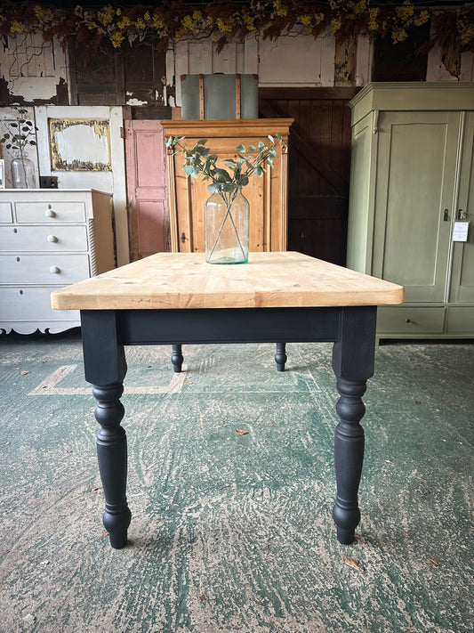 Farmhouse table 8 seater
