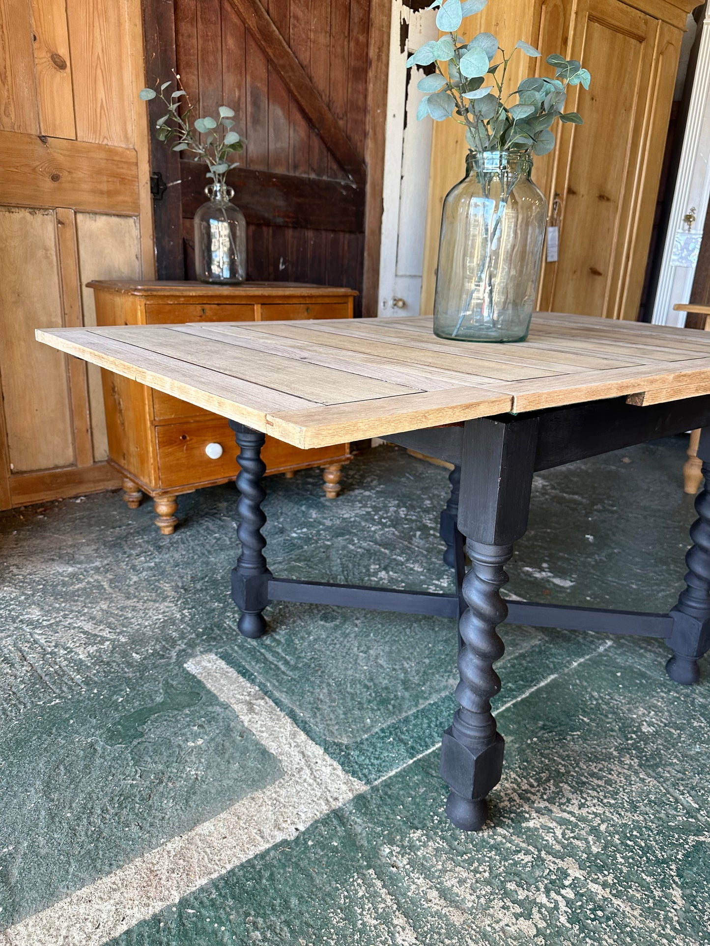 Oak Barley Twist Draw Leaf Table