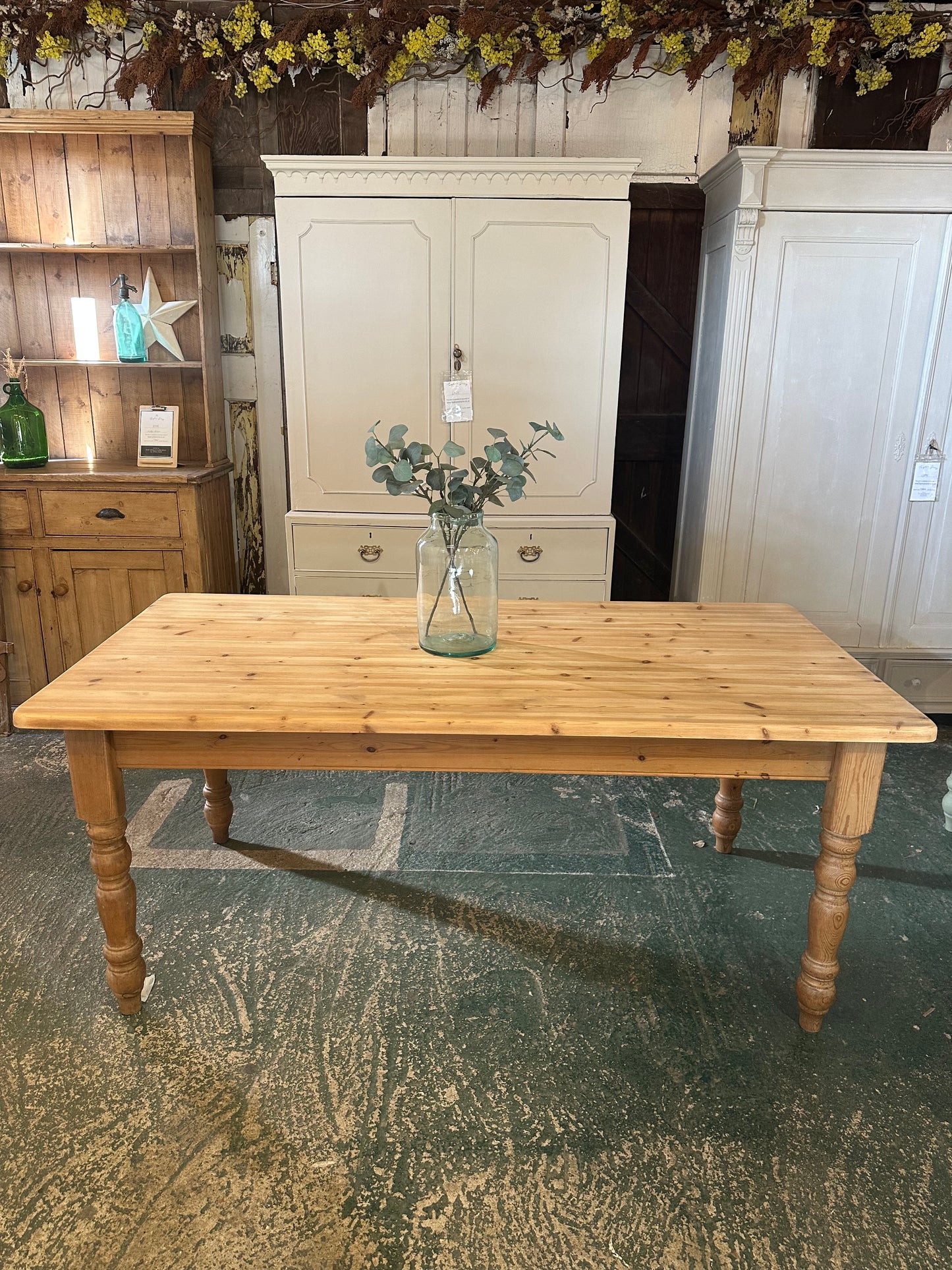 Farmhouse table 8 seater