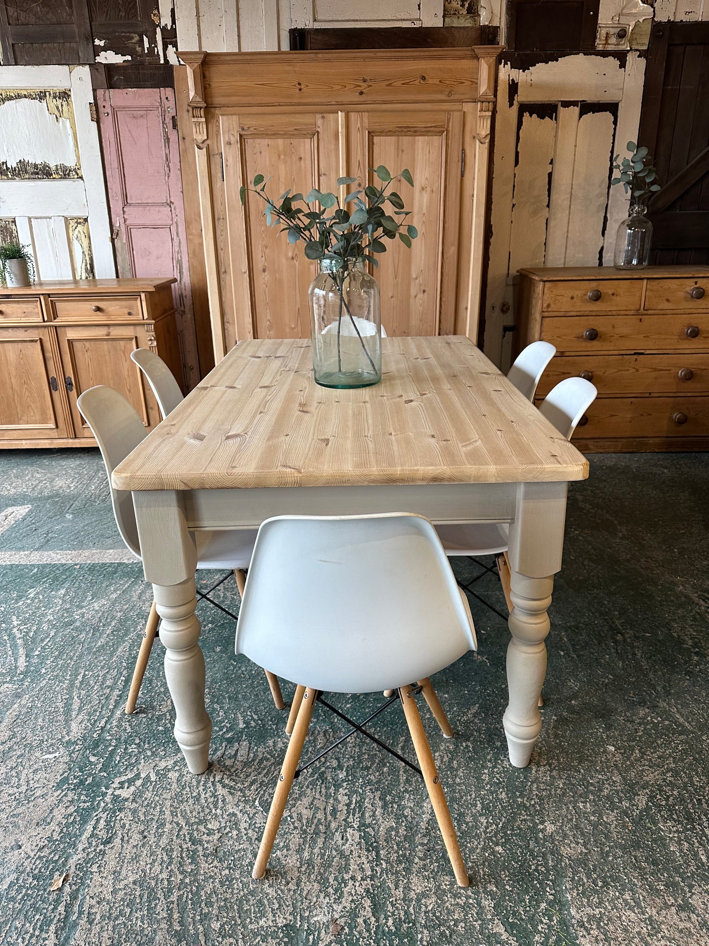 Rustic farmhouse table 6 seater