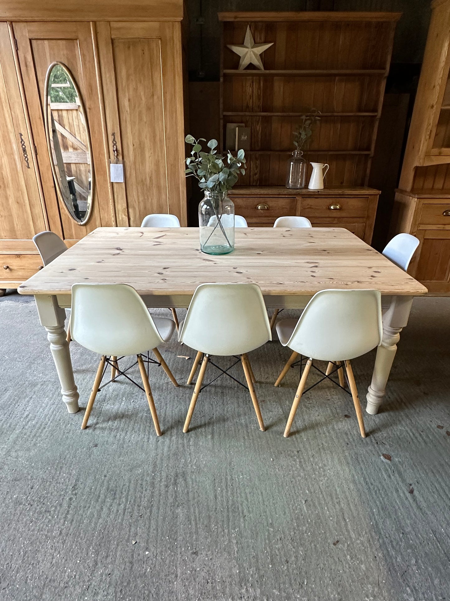 Farmhouse table 8 seater