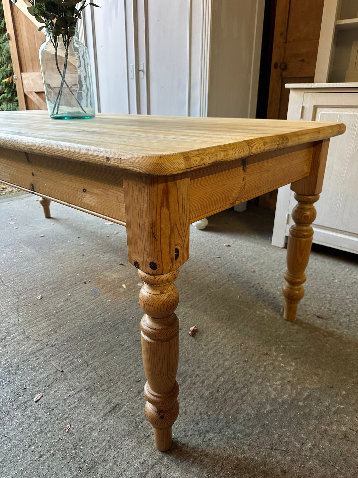 Farmhouse table large 8 seater