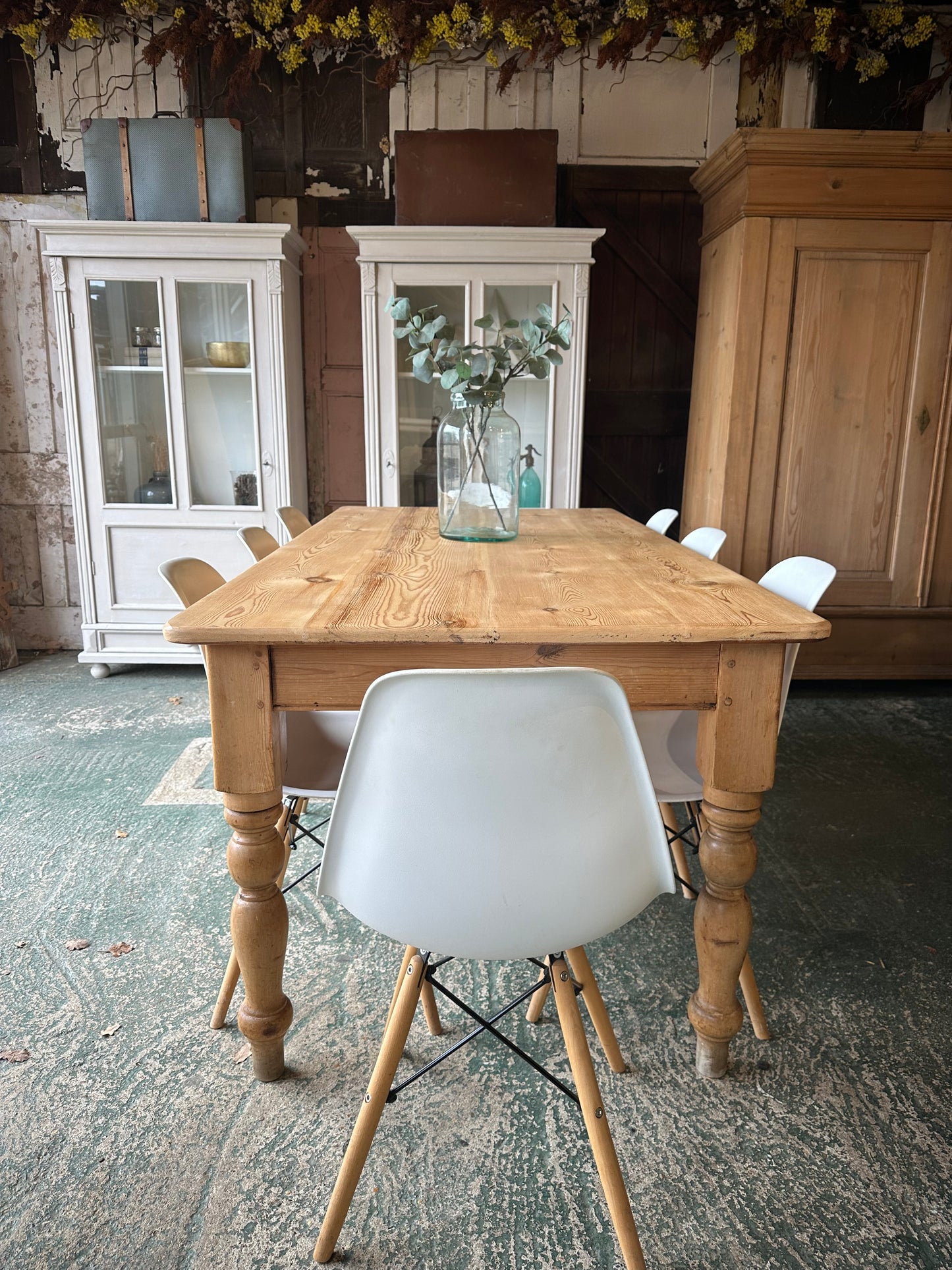 Rustic farmhouse table 8 seater