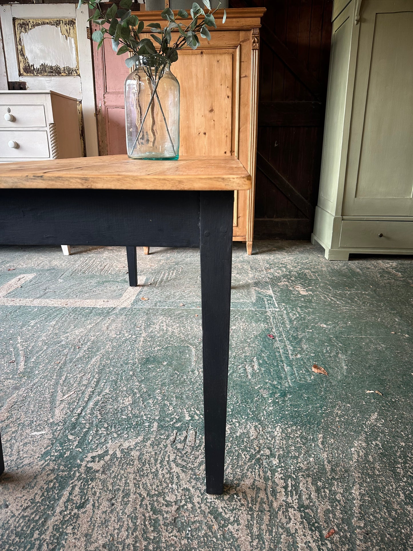 Rustic farmhouse table large 6 seater