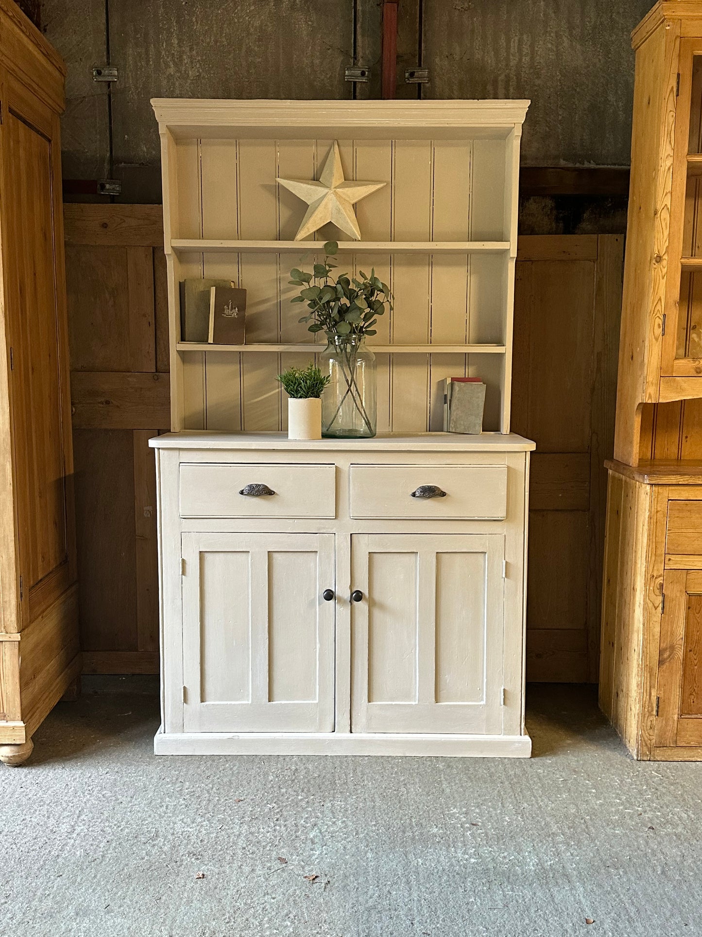 Vintage dresser