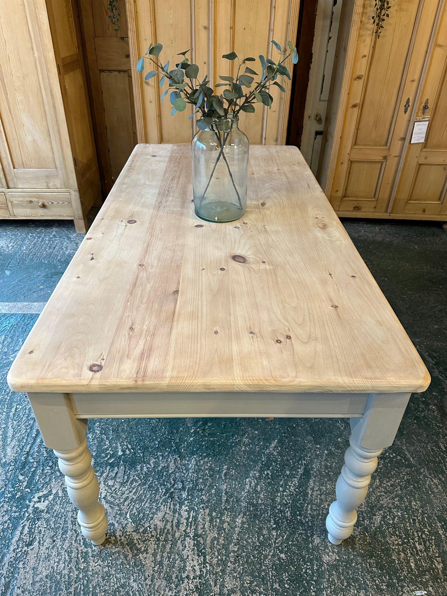 Rustic farmhouse table 8 seater