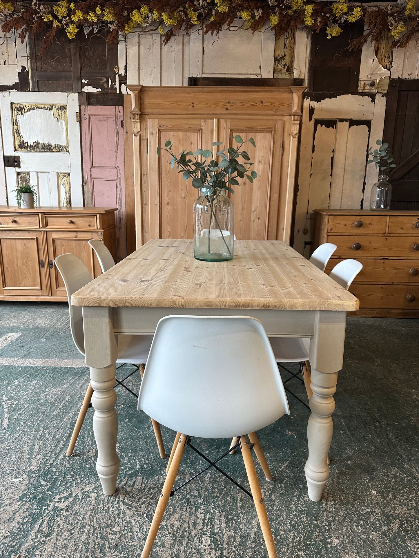 Rustic farmhouse table 6 seater
