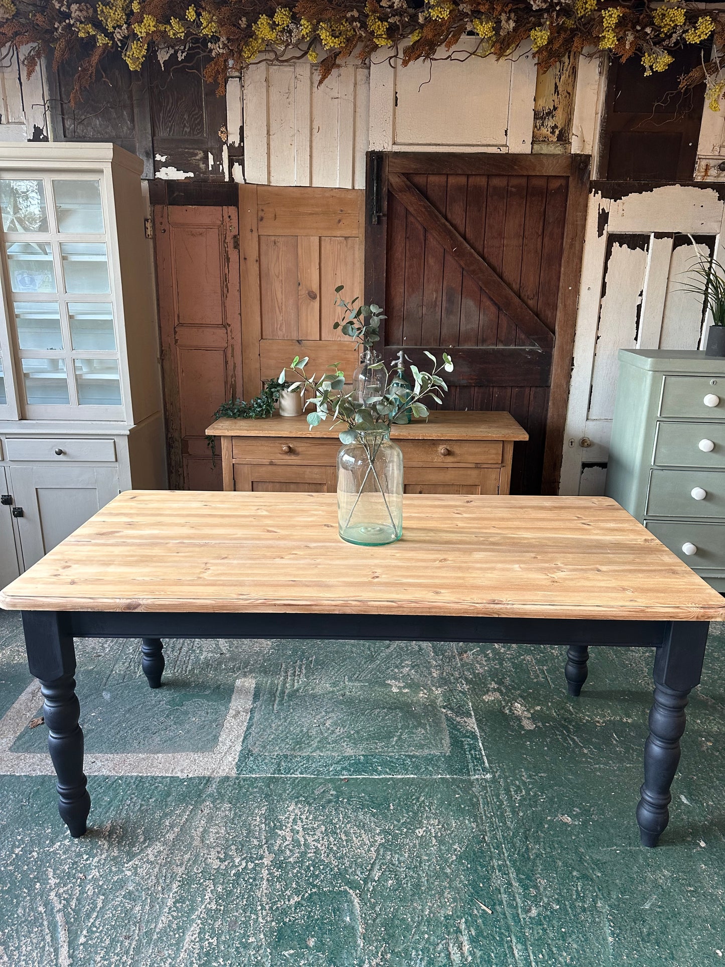 Rustic farmhouse table 8 seater