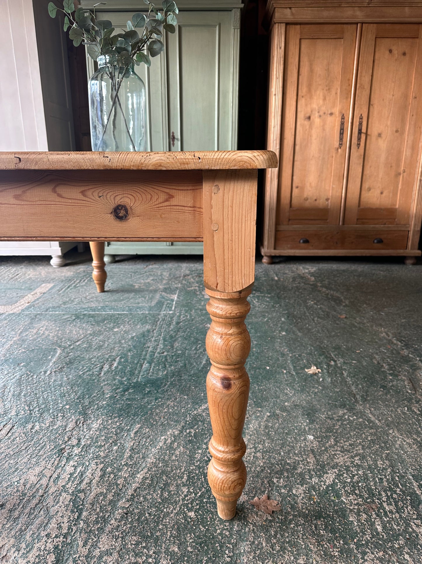 Rustic farmhouse table 8 seater