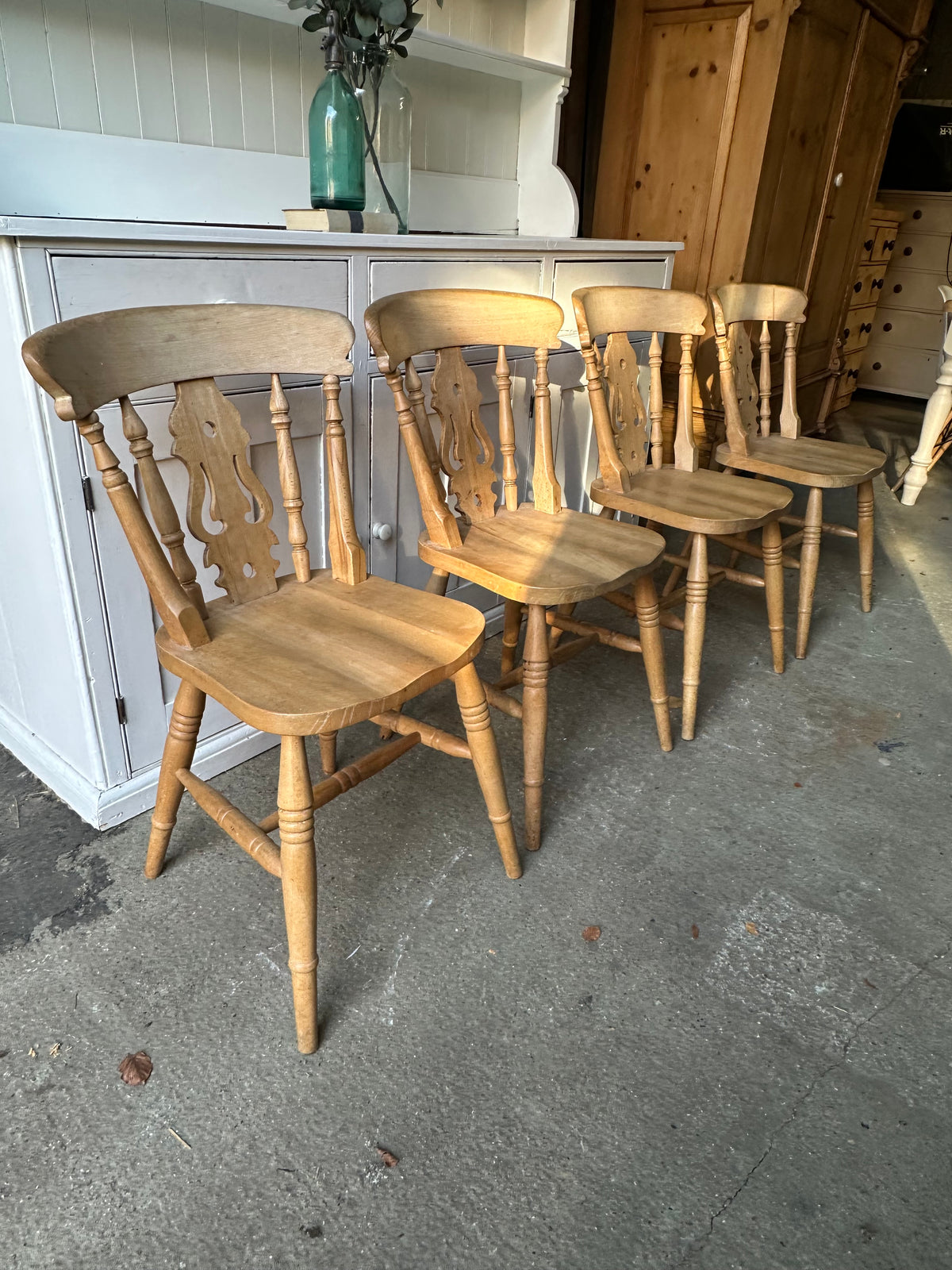 Farmhouse chairs set of 4