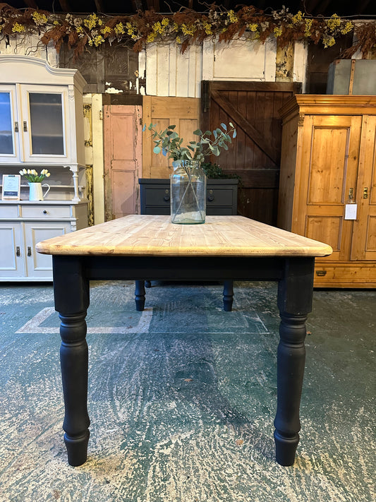 Farmhouse table 8 seater