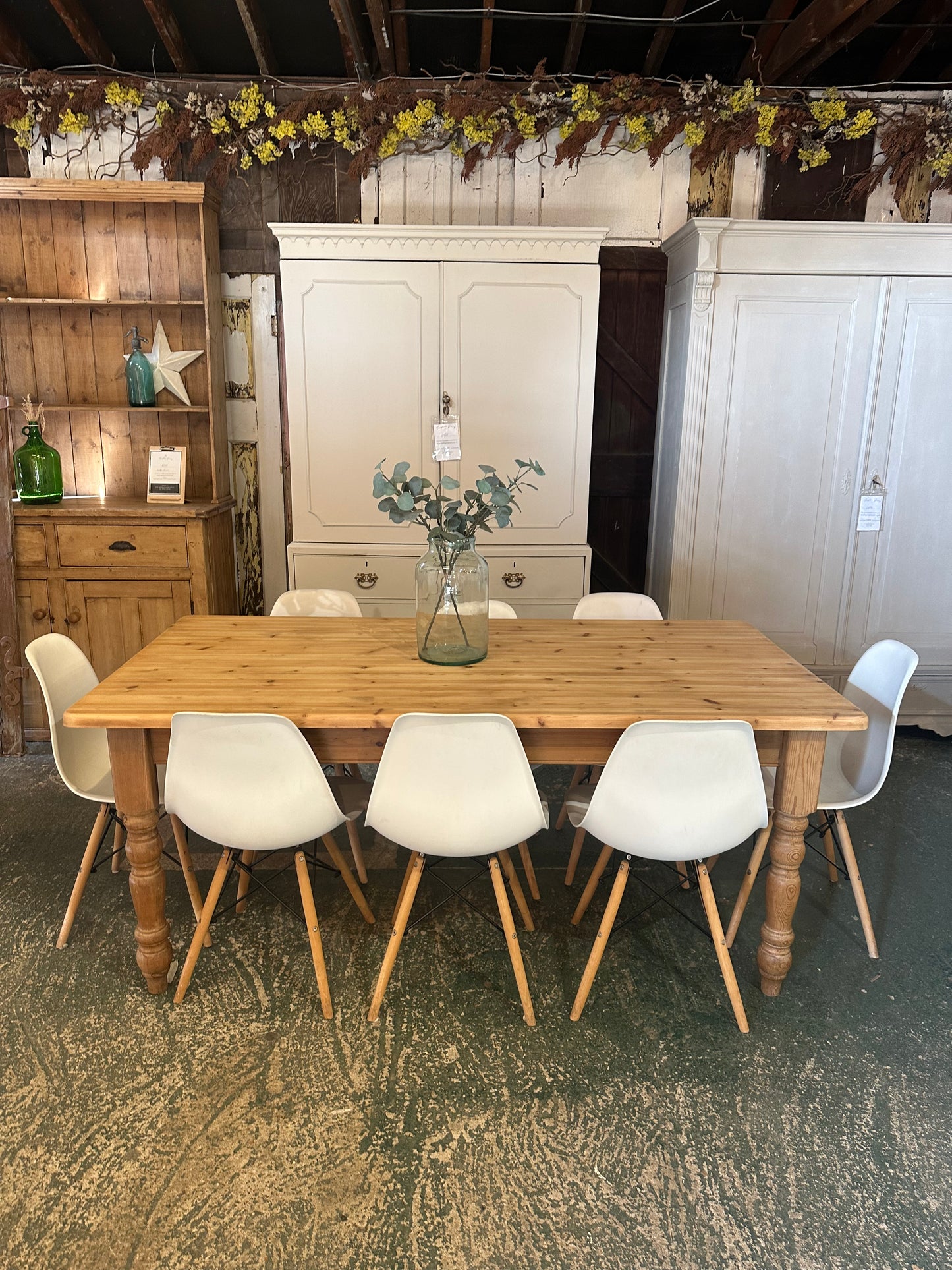 Farmhouse table 8 seater