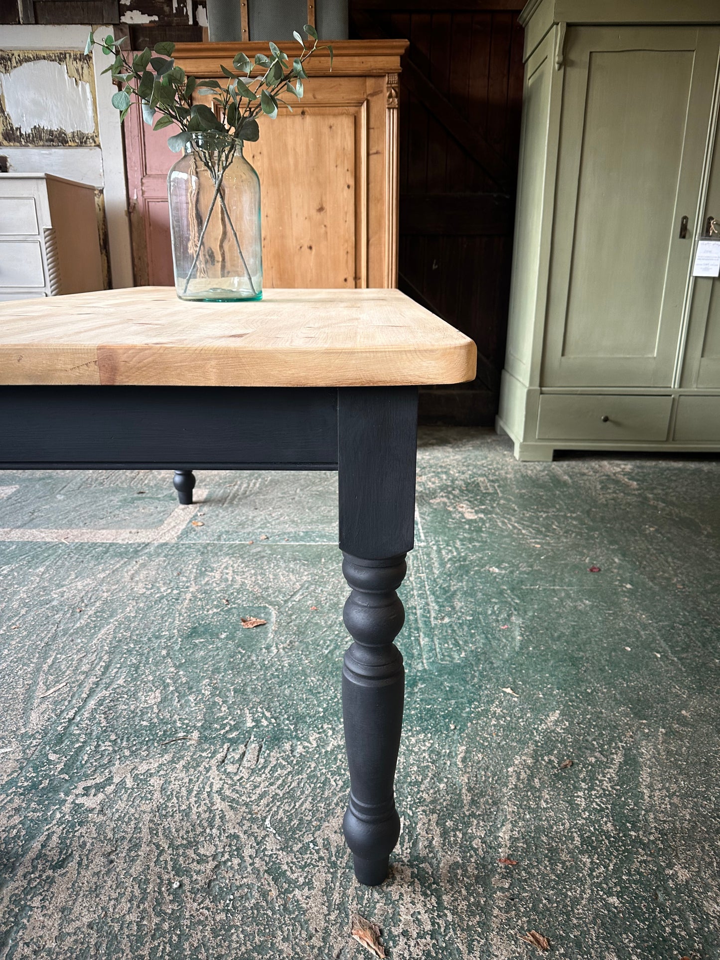 Farmhouse table 8 seater